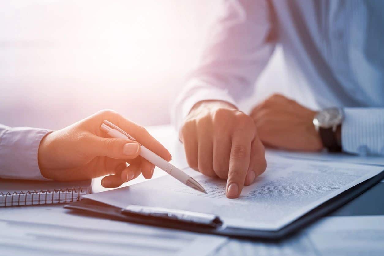 What Does a Conveyancing Lawyer Do?